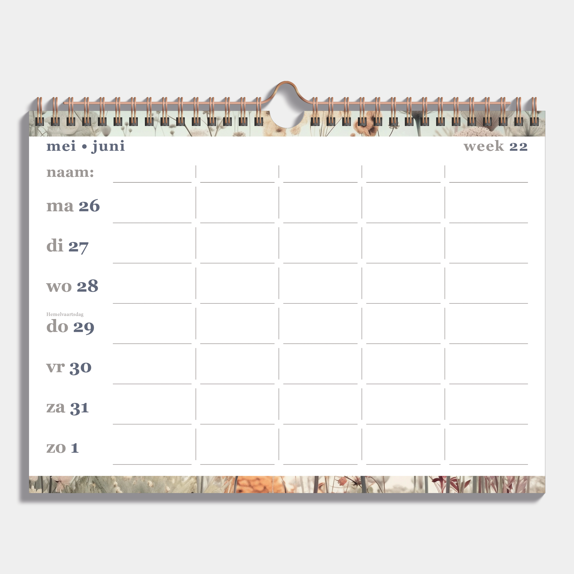 Familieplanner 2025 - 2026 A4 met veldbloemenprint en metalen spiraal voor 5 personen – binnenwerk met weekoverzicht.
