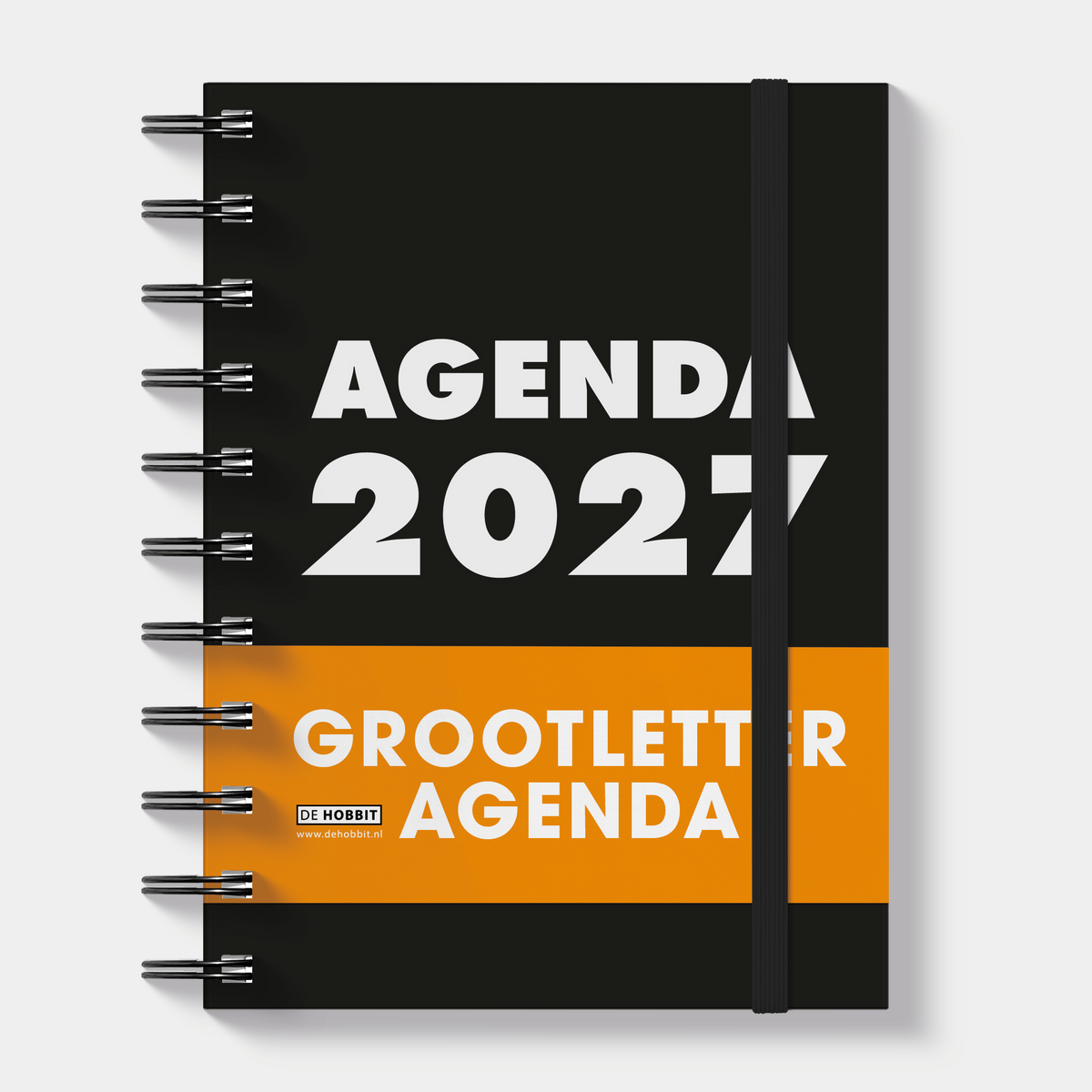 A6 ringband grootletter agenda 2027 met zwarte, harde cover – vooraanzicht met oranje banderol.