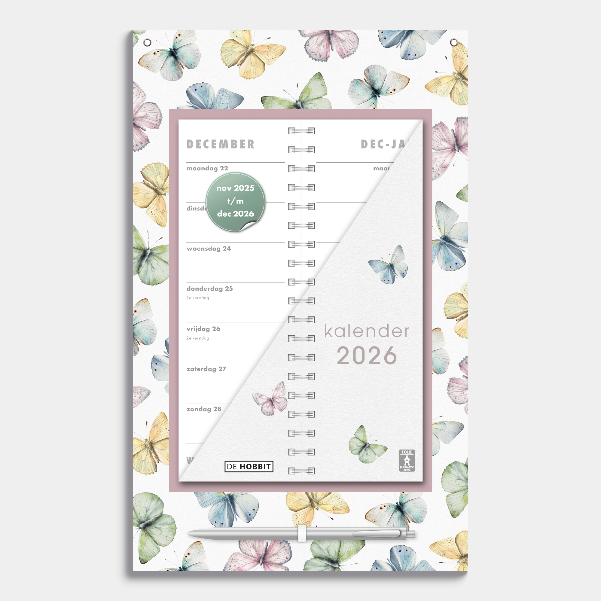 Spiraalgebonden kalender 2026 met 2-weeks overzicht op een kartonnen bord met motief van vlinders, met een pen en ophangkoord – vooraanzicht.
