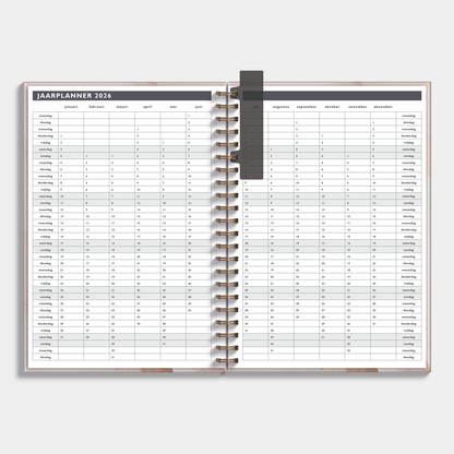 Afsprakenagenda 2026 A4 met oudroze – binnenwerk met jaarplanner.
