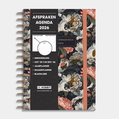 Afsprakenagenda 2026 A5 met klassieke print van kraanvogels en pioenrozen, harde cover, spiraalbinding en elastische sluiting – vooraanzicht met informatieve banderol.