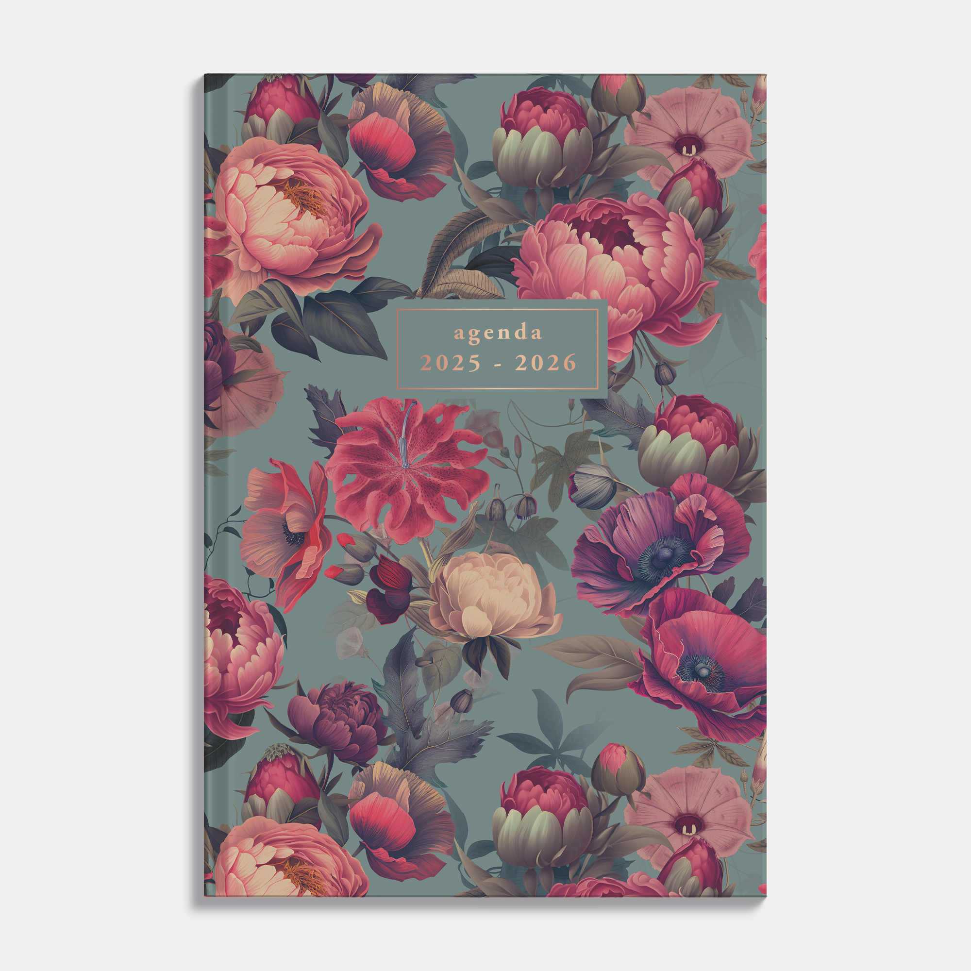 A5 schoolagenda 2025-2026 met klassieke print met rode bloemen en harde cover – vooraanzicht.