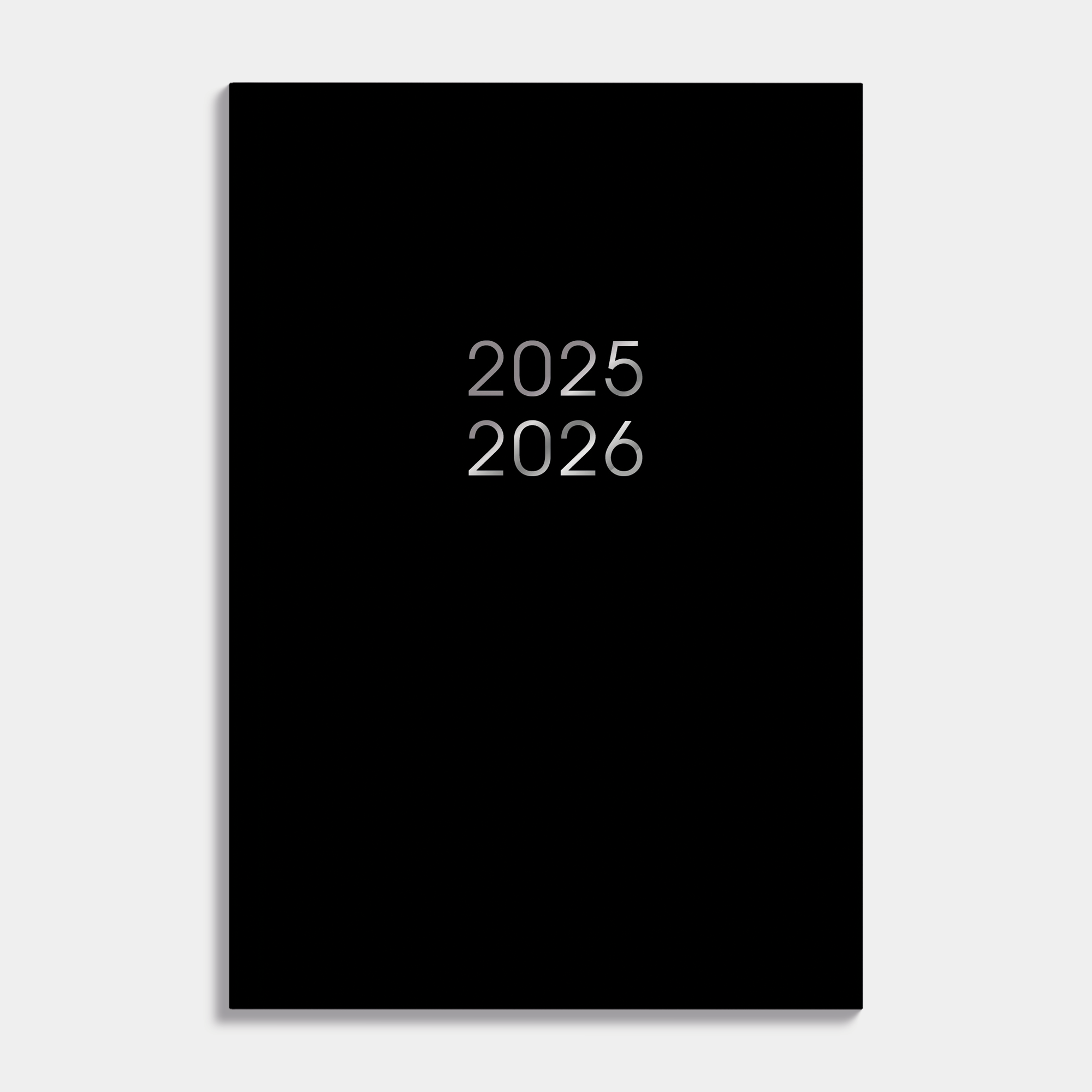 Zwarte schoolagenda 2025-2026 met harde cover – vooraanzicht.