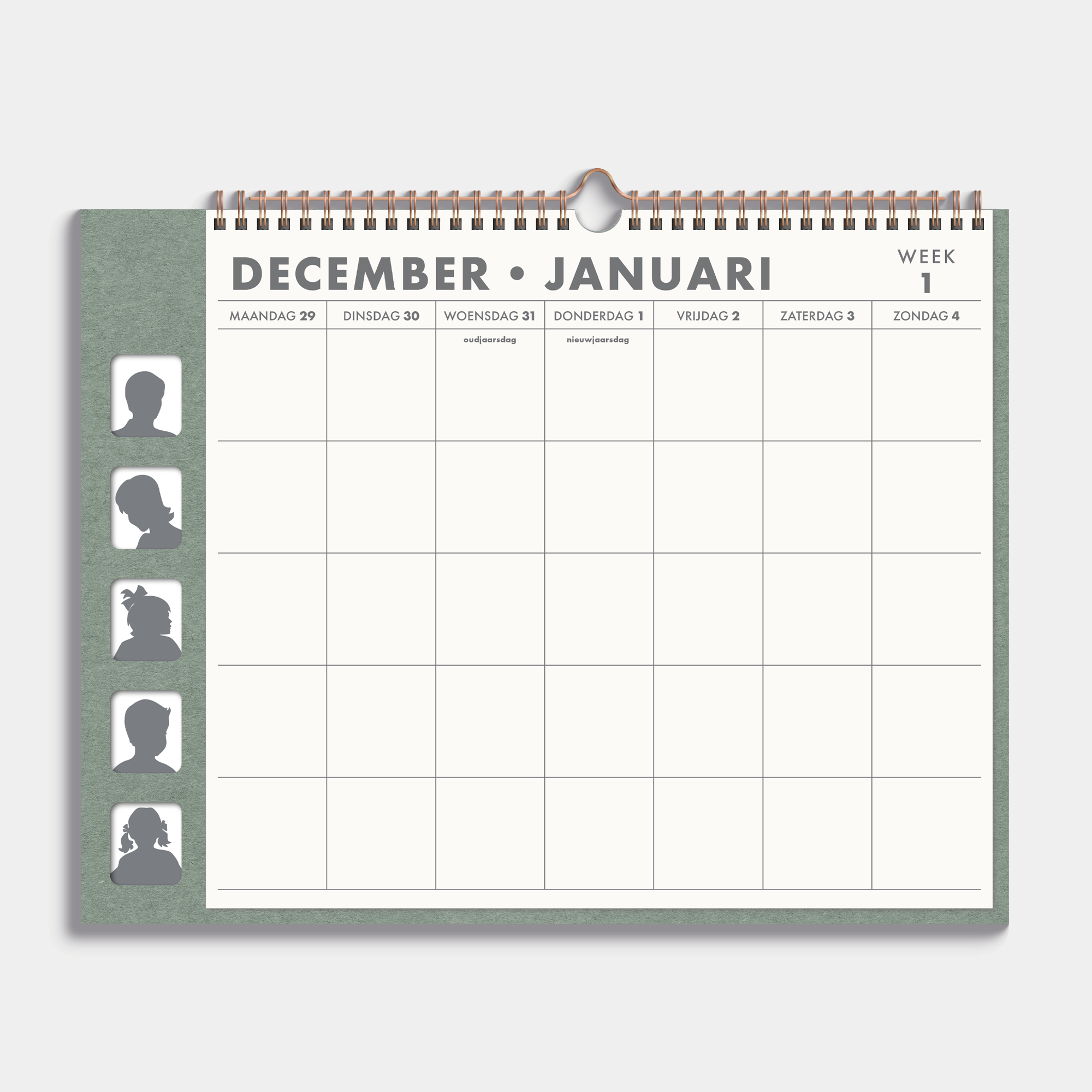 Familieplanner 2026 voor 5 personen op een groen kartonnen bord, met ruimte voor pasfoto's en een stickervel – weekoverzicht.