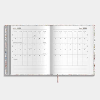 Luxe weekplanner 2026-2027 met dessin van kleine bloemetjes in pasteltinten – maandplanner.
