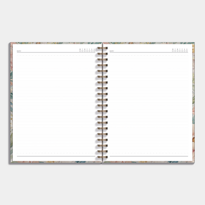 Notitieboek A4 met een vintage print van pioenrozen – binnenwerk met notitieruimte.