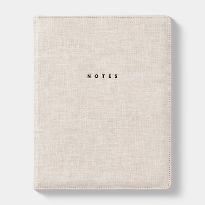 Notitieboek in het A5+ formaat met een flexibele linnen coverhoes – vooraanzicht.