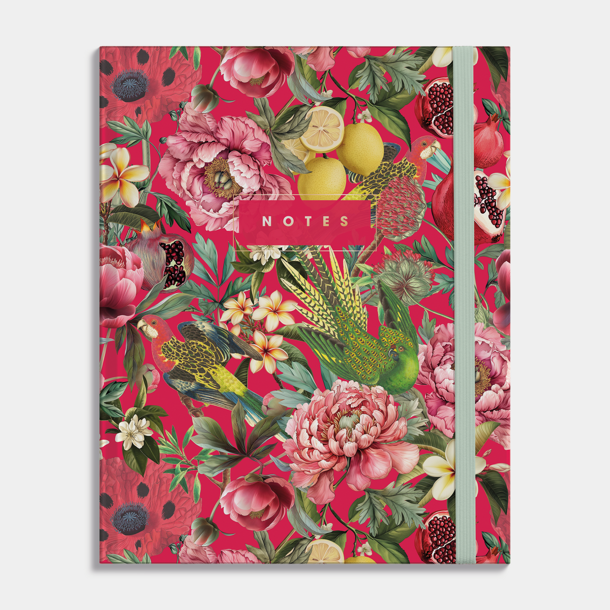 Notitieboek in het A5+ formaat met een tropische print van fruit en planten, met een harde cover en elastische sluiting – vooraanzicht.