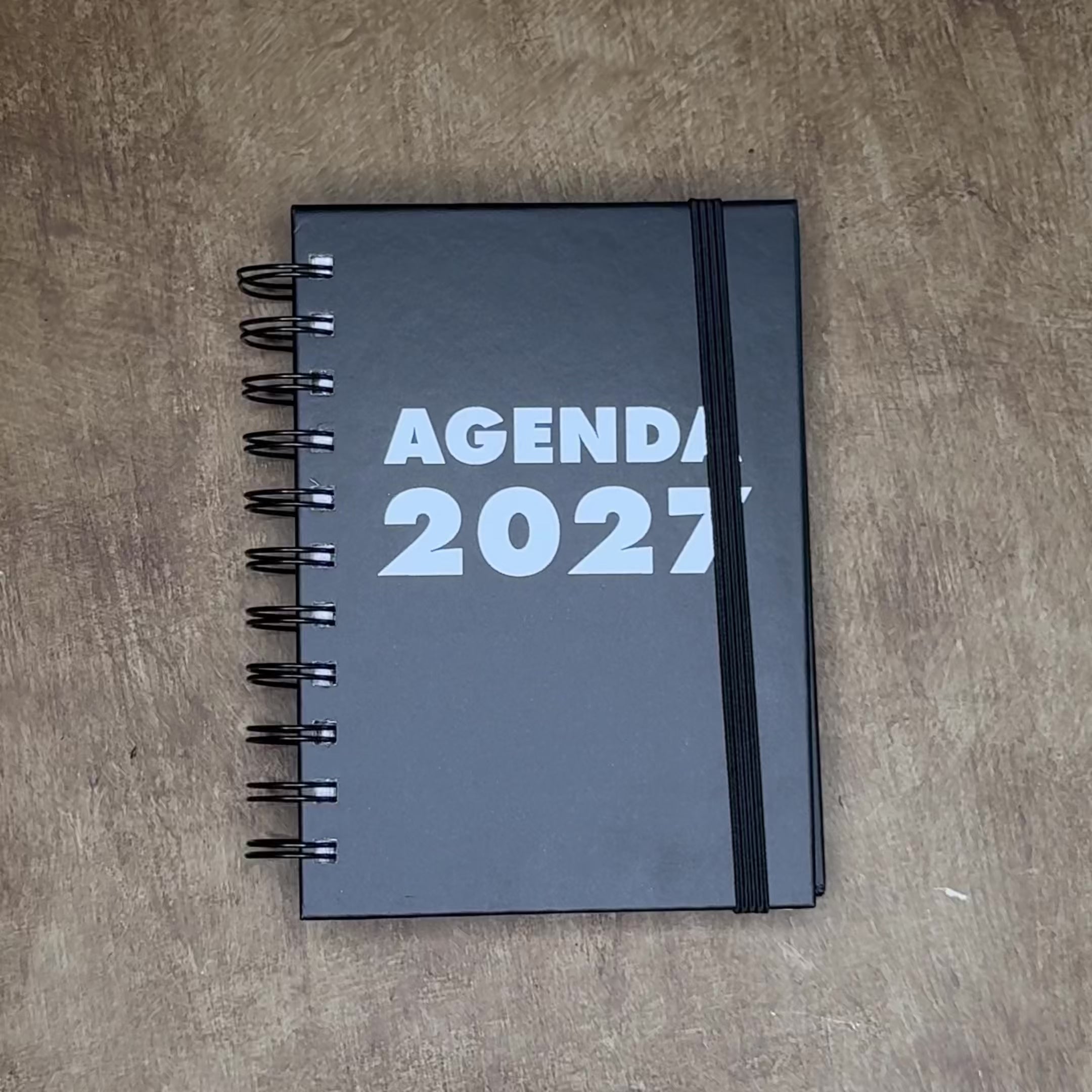 GROOTLETTER RINGBAND AGENDA 2027 A6 ZWART