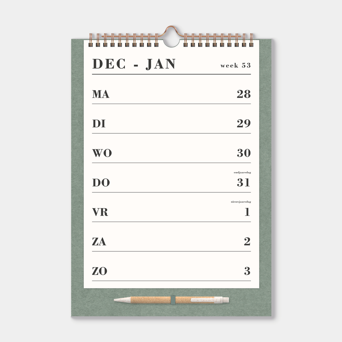 Weekkalender 2027 A4 op een minimalistisch groen kartonnen bord met pen, gebonden in een koperkleurige metalen spiraal en hanger – binnenwerk met weekoverzicht.